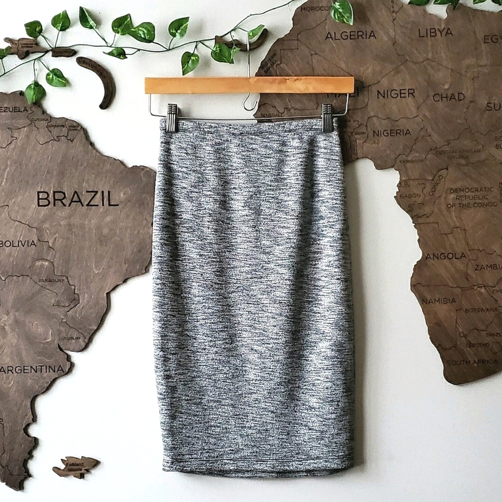 NWOT🔥High-Waisted Heathered Pencil Skirt